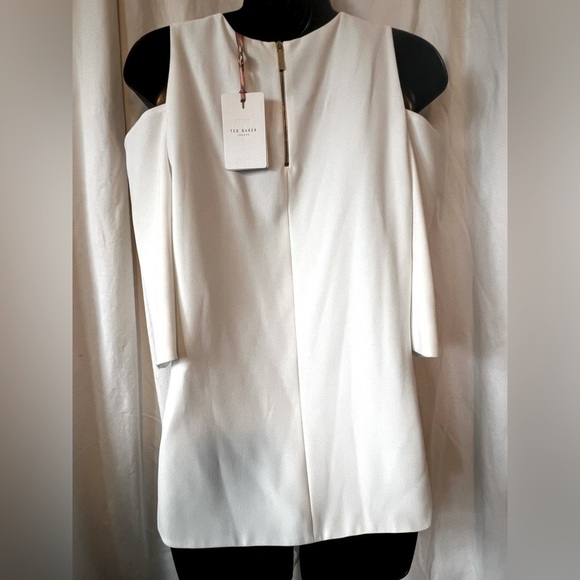 NWT Ted Baker London Out Out Shoulder Top 98-ECRU Gold Accents - Picture 4 of 7